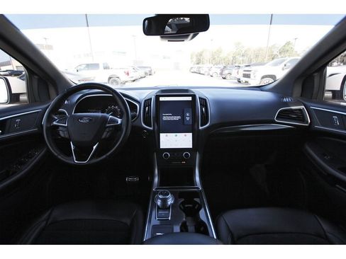 Used 2021 Ford Edge ST-Line FWD image 12