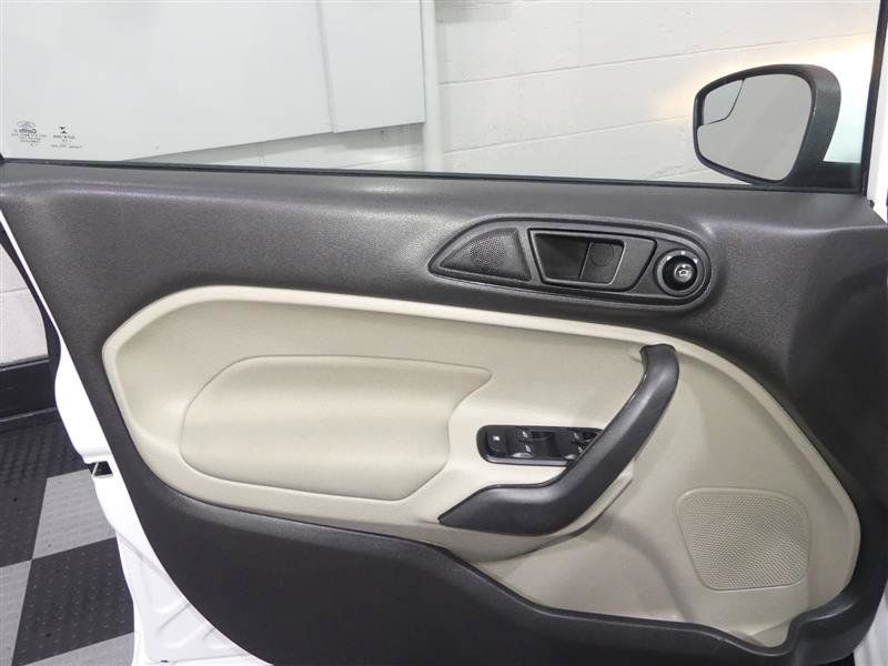 Used 2019 Ford Fiesta SE FWD image 16