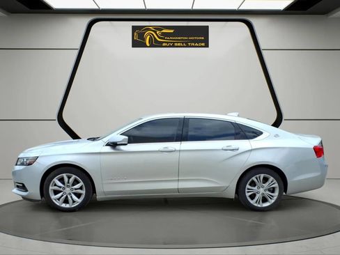 Used 2019 Chevrolet Impala LT FWD image 2