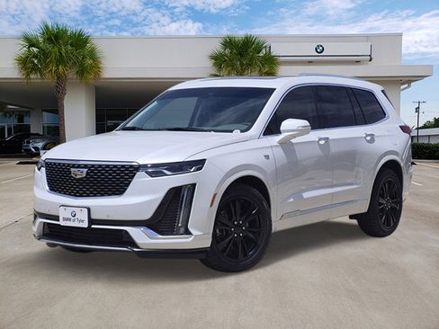 Used 2021 Cadillac XT6 Premium Luxury FWD image 1