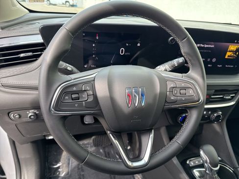 Used 2025 Buick Encore GX Preferred image 13