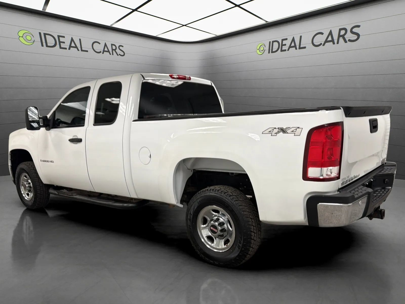 Used 2008 GMC Sierra 2500 SLE w/ Convenience Package AWD/4WD image 7