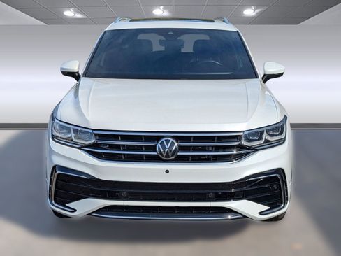 Used 2022 Volkswagen Tiguan SEL R-Line image 6