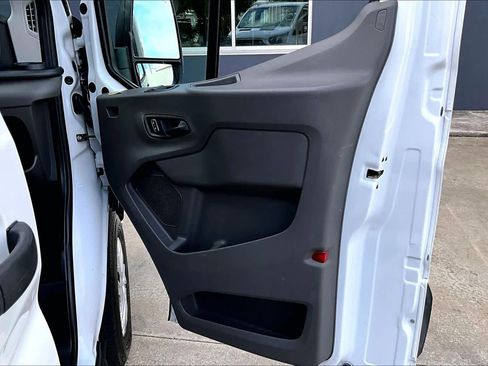 Used 2024 Ford Transit 350 XLT image 20