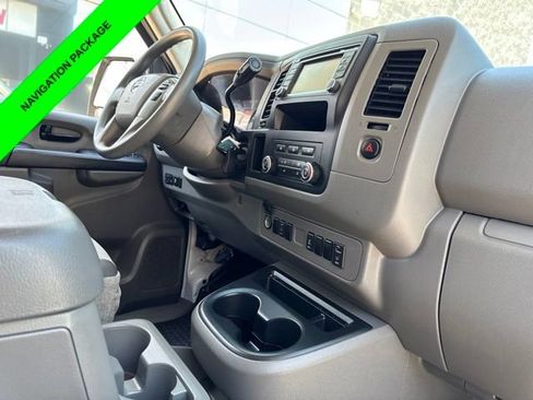 Used 2018 Nissan NV 3500 SV w/ Navigation Package RWD image 29