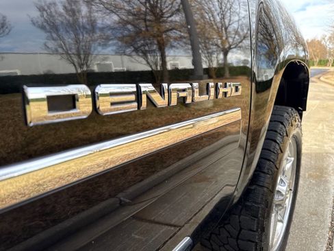 Used 2014 GMC Sierra 2500 Denali image 8