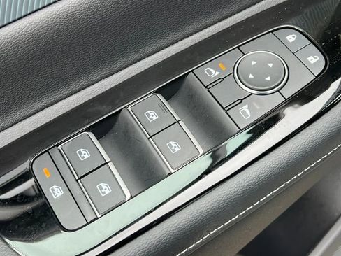 New 2025 Nissan Murano SL AWD/4WD image 15