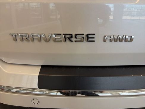 Used 2020 Chevrolet Traverse High Country image 7
