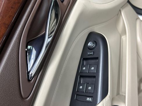 Used 2013 Cadillac SRX Premium image 9