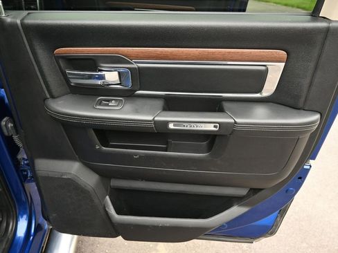 Used 2016 RAM 3500 Laramie AWD/4WD image 36