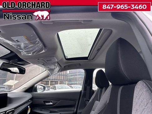 Used 2026 Nissan Sentra SV w/ SV Convenience Package FWD image 13