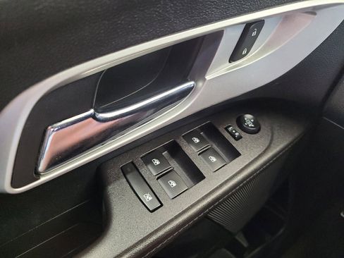 Used 2017 Chevrolet Equinox LT w/ Convenience Package FWD image 27