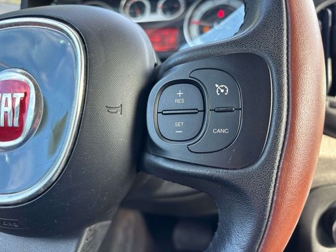 Used 2014 FIAT 500L Trekking w/ Popular Equipment Group FWD image 22