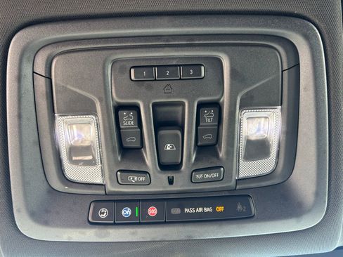 Used 2020 GMC Sierra 1500 AT4 w/ AT4 Premium Package AWD/4WD image 18