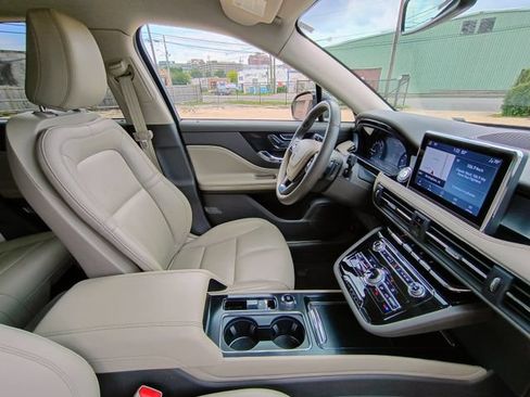 Used 2021 Lincoln Corsair FWD w/ Convenience Package image 54