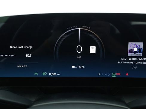 Used 2023 Lucid Air Touring image 12