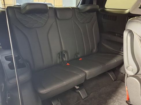 Used 2022 Hyundai Palisade Limited w/ Cargo Package image 12