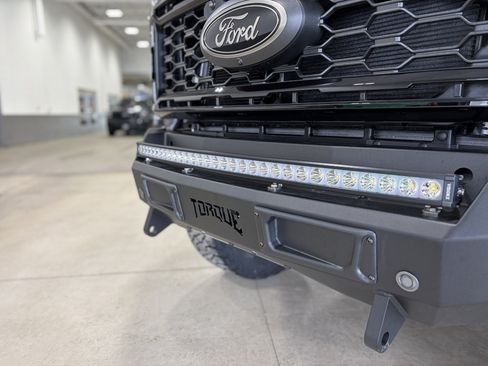 New 2026 Ford F250 Lariat w/ Black Appearance Package AWD/4WD image 11