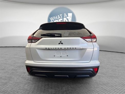 New 2026 Mitsubishi Eclipse Cross ES image 4