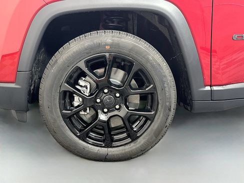 New 2026 Jeep Compass Latitude AWD/4WD image 31