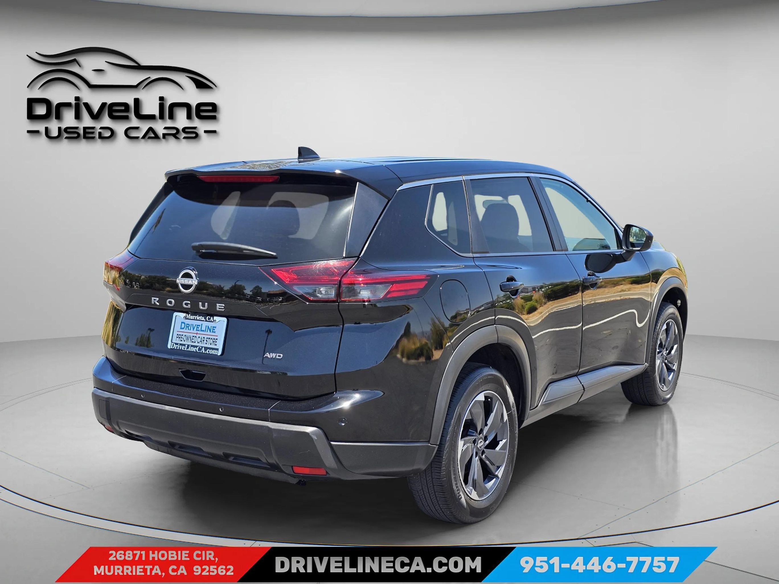 Used 2025 Nissan Rogue SV AWD/4WD image 6