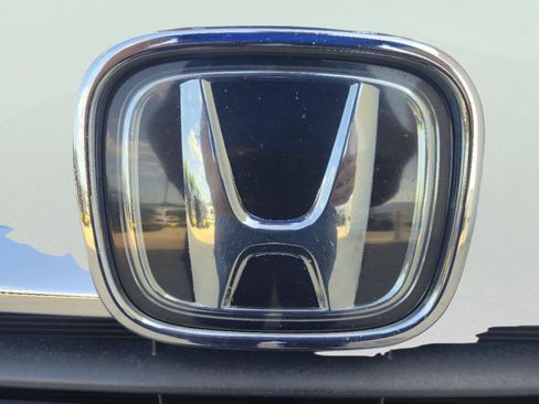 Used 2021 Honda Pilot EX-L image 9
