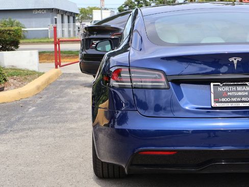 Used 2023 Tesla Model S AWD/4WD image 18