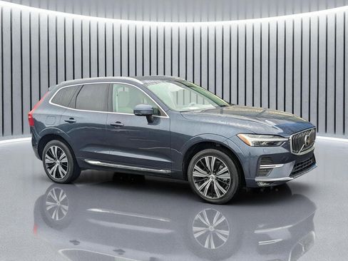 Used 2022 Volvo XC60 B6 Inscription w/ Climate Package AWD/4WD image 2
