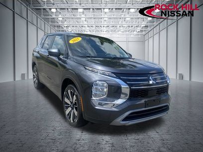 Used 2025 Mitsubishi Outlander SE