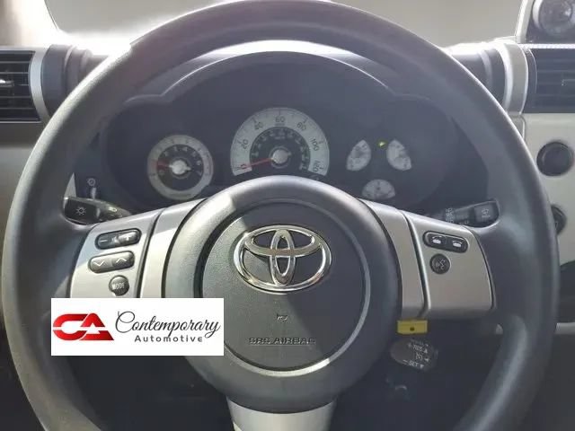 Used 2013 Toyota FJ Cruiser 4WD w/ Convenience Pkg image 23