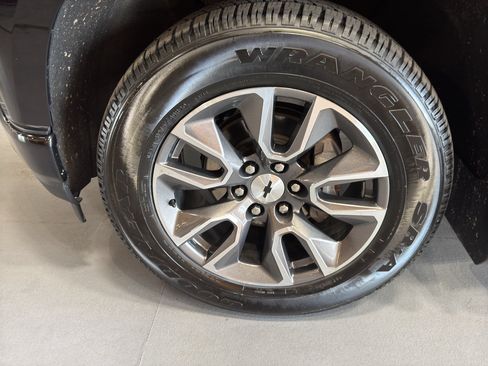 Used 2022 Chevrolet Silverado 1500 RST AWD/4WD image 5