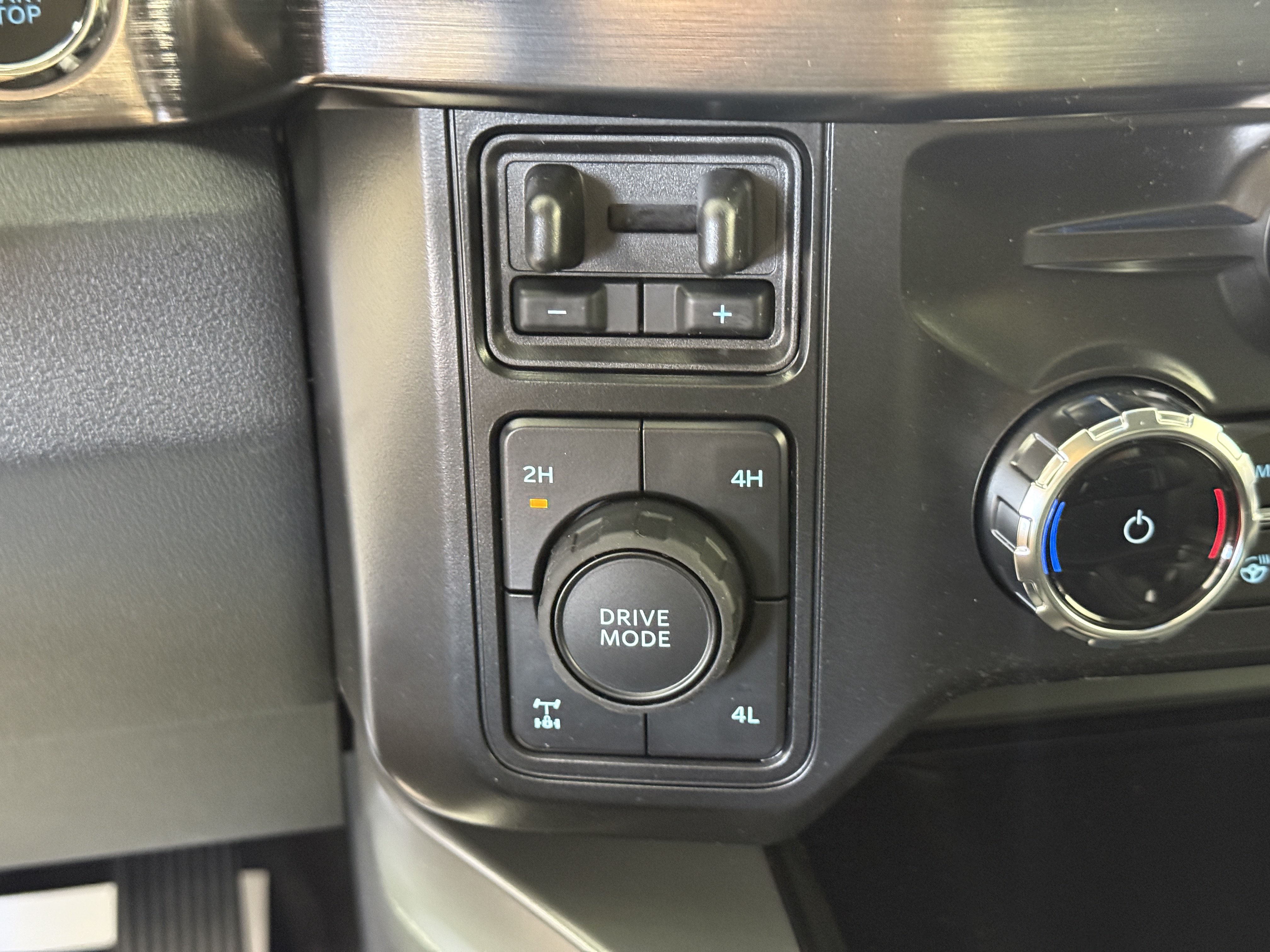 New 2026 Ford F250 Lariat w/ Lariat Ultimate Package AWD/4WD image 21