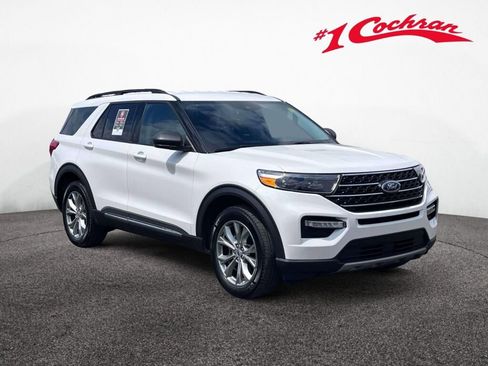 Used 2023 Ford Explorer XLT w/ Equipment Group 202A AWD/4WD image 1