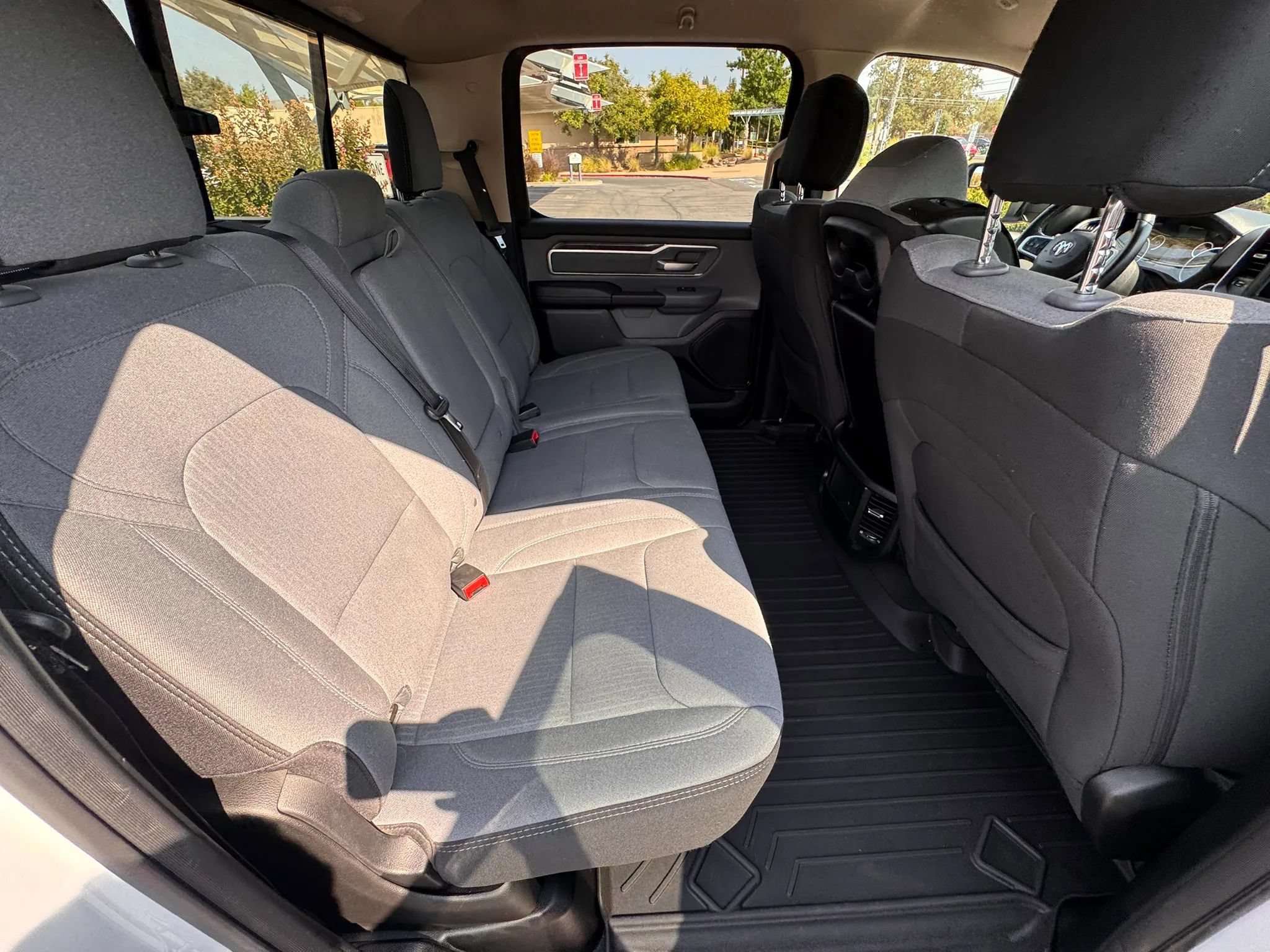 Used 2020 RAM 1500 Big Horn AWD/4WD image 15