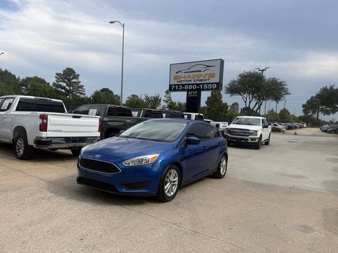 Used 2018 Ford Focus SE FWD image 39