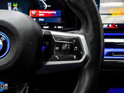 Used 2025 BMW i5 M60 w/ Premium Package image 26