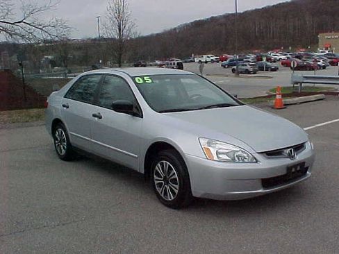 Used 2005 Honda Accord Sedan image 2