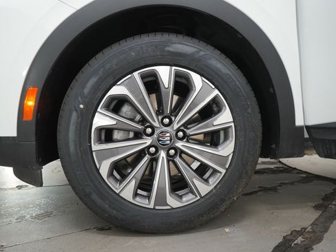 Used 2024 Buick Envision Preferred AWD/4WD image 32