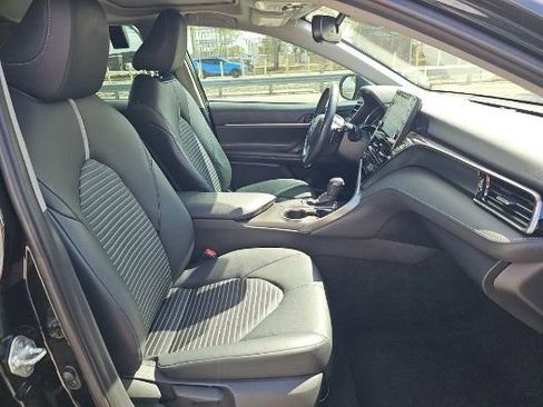 Used 2021 Toyota Camry SE w/ Audio Upgrade Package image 5