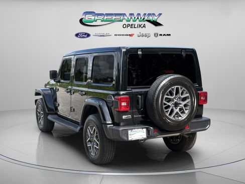 New 2025 Jeep Wrangler Unlimited Sahara AWD/4WD image 5