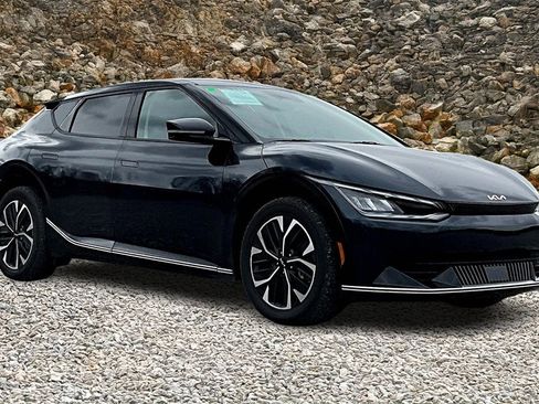 Used 2023 Kia EV6 Wind image 9