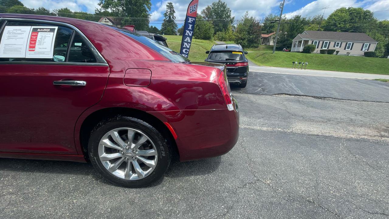Used 2018 Chrysler 300 Limited w/ Safetytec Plus Group AWD/4WD image 5