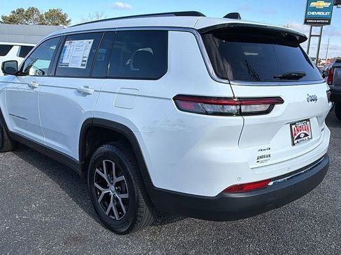 Used 2023 Jeep Grand Cherokee L Limited w/ Luxury Tech Group II image 7