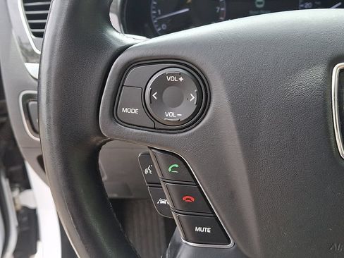 Used 2015 Hyundai Equus Signature RWD image 15