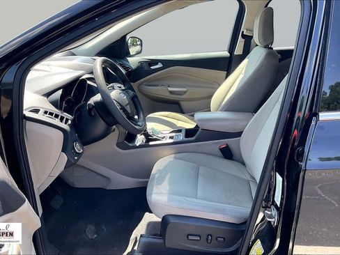 Certified 2019 Ford Escape SE FWD image 24