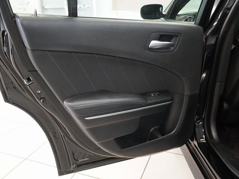 Used 2018 Dodge Charger R/T Scat Pack image 23