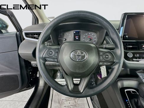 Used 2025 Toyota Corolla LE FWD image 14