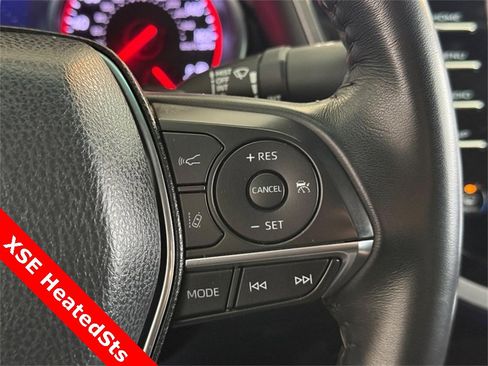 Used 2020 Toyota Camry XSE image 19