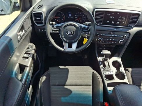 Used 2020 Kia Sportage LX w/ LX Popular Package AWD/4WD image 11