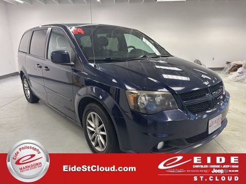 Used 2014 Dodge Grand Caravan R/T image 1